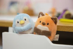 Kuscheltier Set mymochi Pinguin Waddle mit Ente u. Katzenkostüm in Geschenkbox